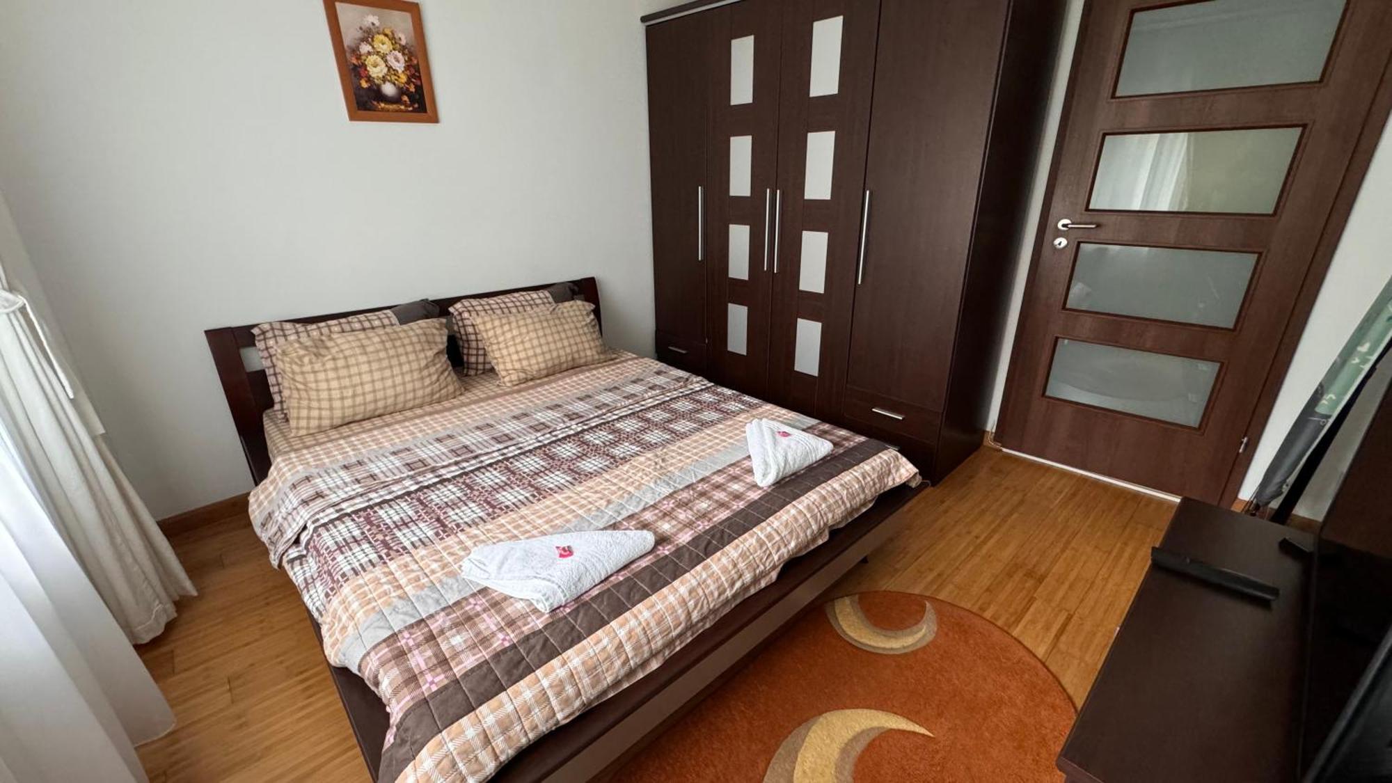 Apartament 3 Camere Otopeni Extérieur photo